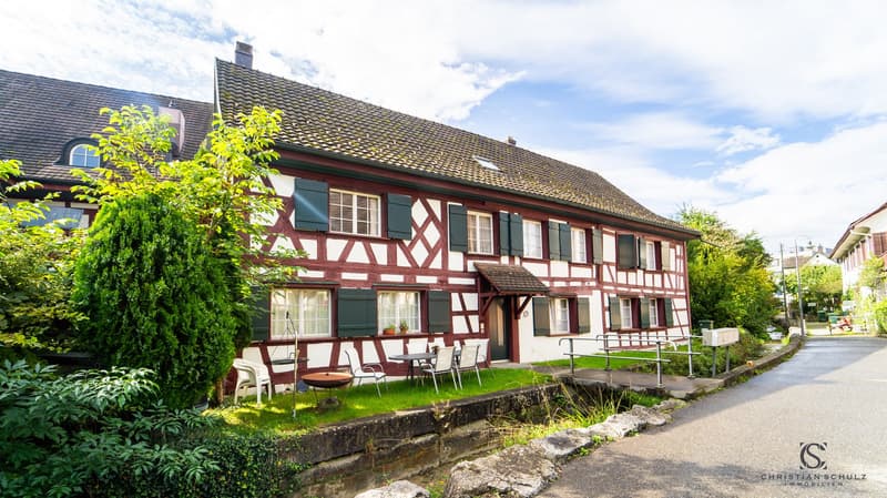 Wohnung am Bachweg (links unten + eine Etage darüber)