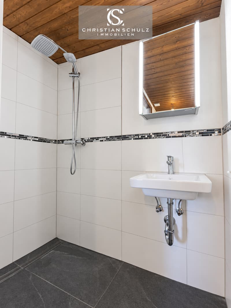 Charmante 2.5-Zimmer-Maisonette mit Cheminée und Sitzplatz/Garten (7)