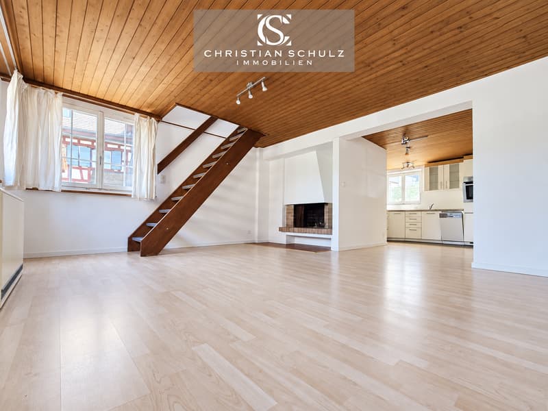 Charmante 2.5-Zimmer-Maisonette mit Cheminée und Sitzplatz/Garten (4)