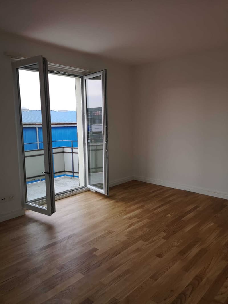 Zimmer_zum_Balkon.jpg