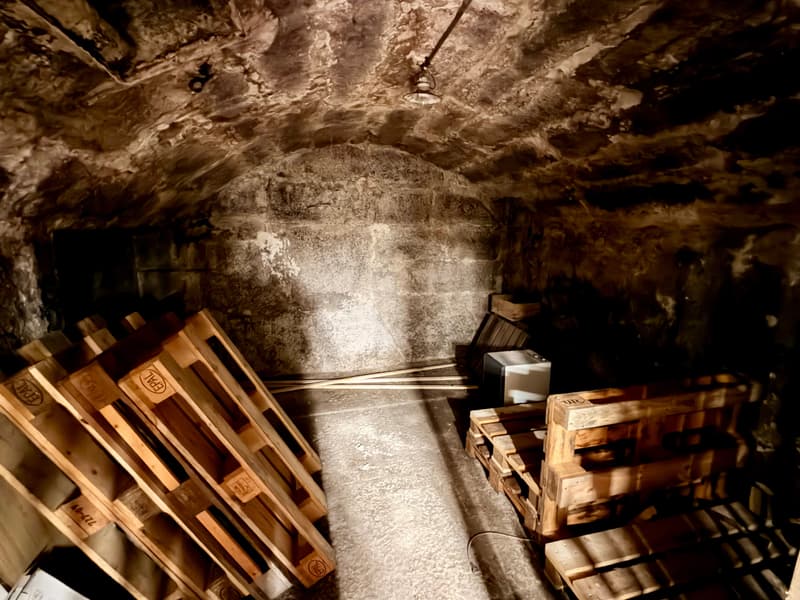 Cave voûtée dans la vieille ville de Solothurn (4)