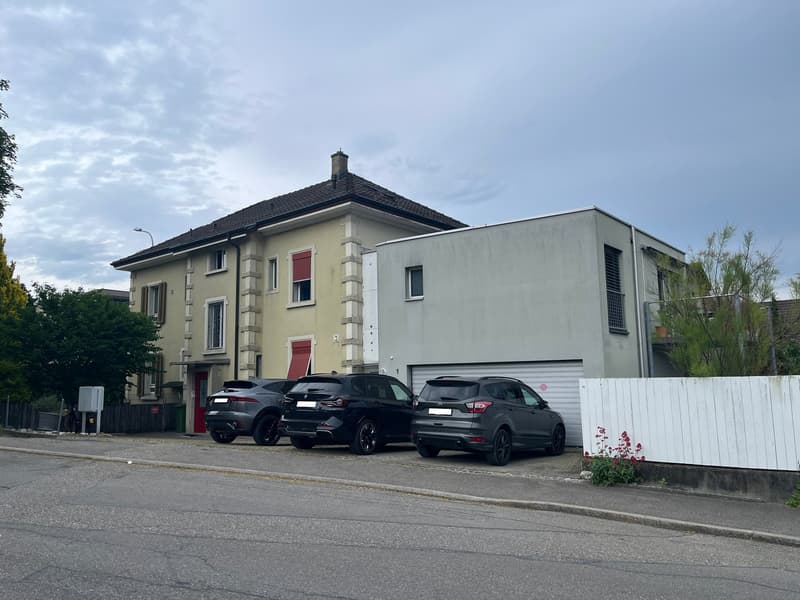 Parking extérieur à louer – central à Langendorf (2)
