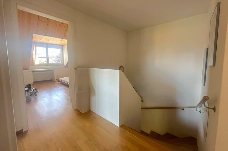 Modern wohnen auf zwei Etagen – attraktive Maisonettewohnung in Birsfelden (14)