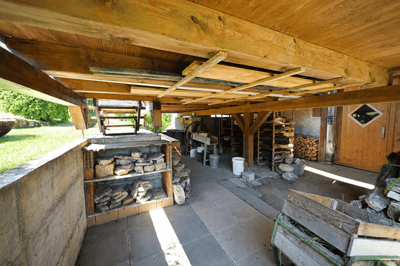 Stockwerkeigentum in historischem Bauernhaus mit modernem Wohnkomfort und traumhaftem Garten (23)