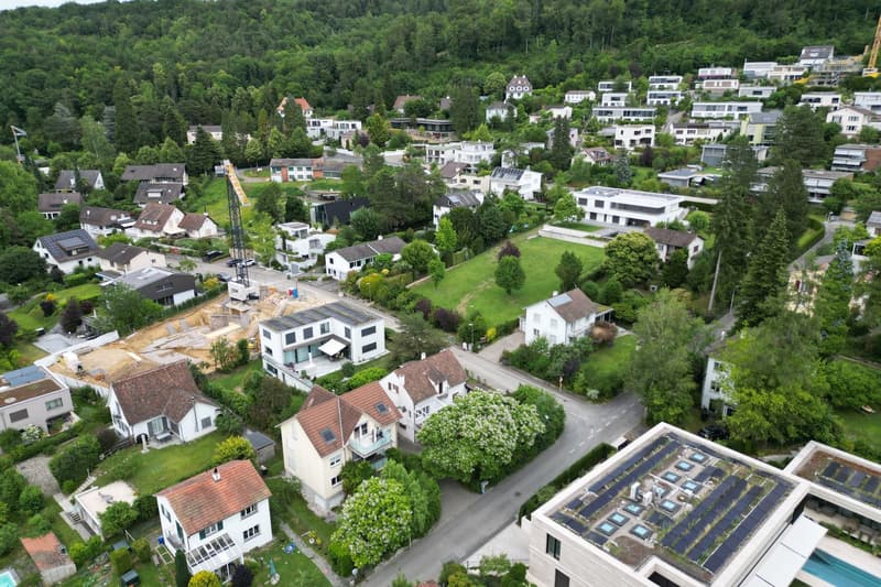Attraktives Dreifamilienhaus/Mehrgenerationenhaus an begehrter Wohnlage in Arlesheim (27)