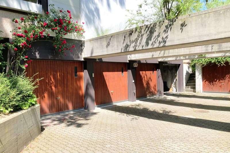 Grosszügige und ruhig gelegene 5-Zimmer-Wohnung mit Garage an exklusiver Lage auf dem Bruderholz (20)