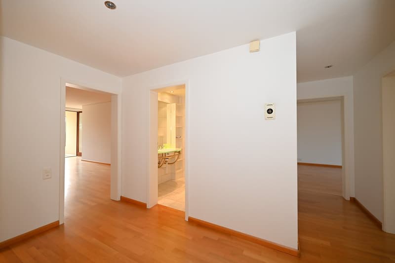 Gepflegte 5.5-Zimmer-Wohnung mit Fernsicht im Baurecht auf dem Bruderholz (13)
