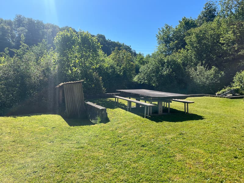 Appartamento di 5.5 locali pronto per essere occupato con balcone e bella vista a Dielsdorf (9)