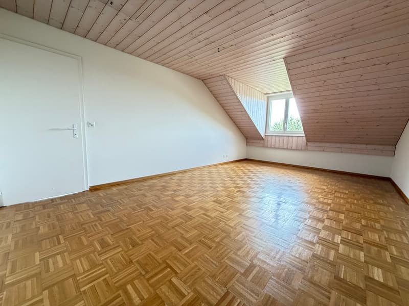 Appartement de 4.5 pièces de 155 m2 avec vue dégagée sur le lac (3)