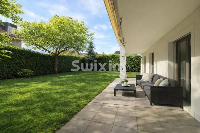 Vaste rez-de-jardin occupant seul son étage (6)