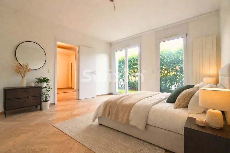 Vaste rez-de-jardin occupant seul son étage (4)
