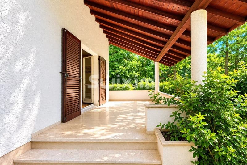Maison individuelle dans un écrin de verdure (2)