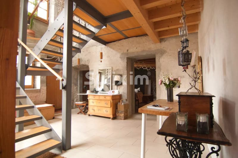 Au coeur du village maison historique (2)