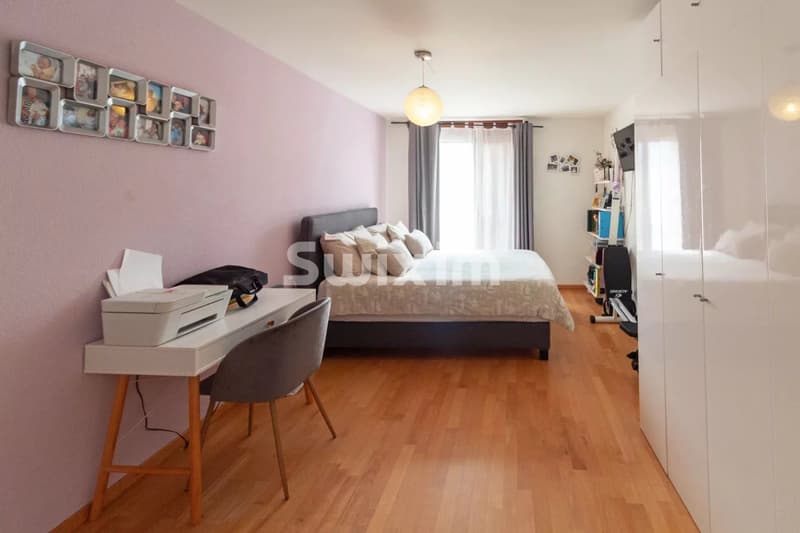 Beau 5 pièces avec terrasse en dernier étage (5)