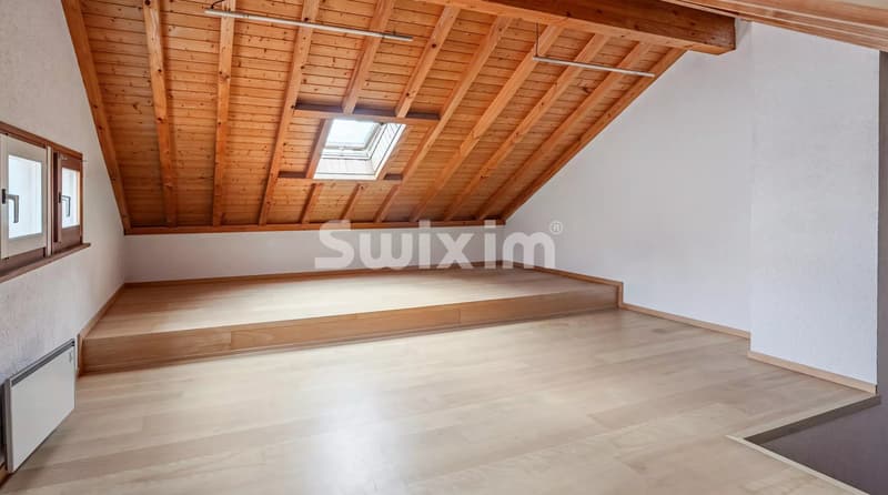 Très agréable villa avec jardin (7)