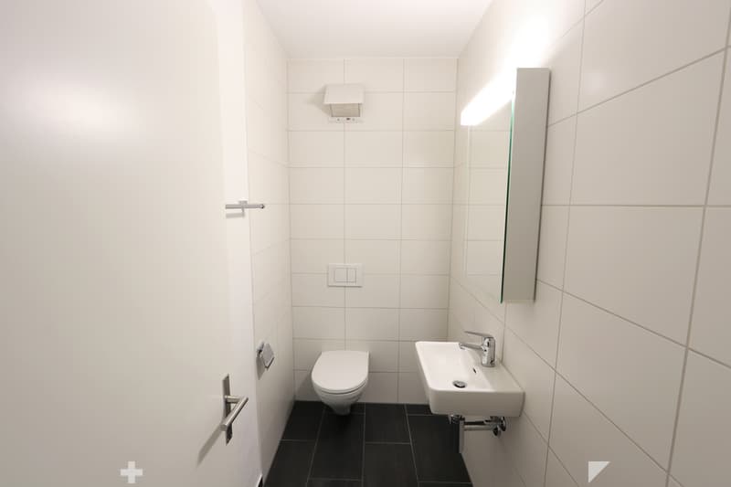 BE-4263-01-0003-sep-WC.JPG