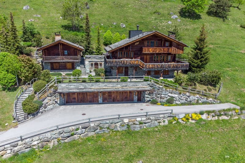 Luxueux chalet et son mazot indépendant (1)