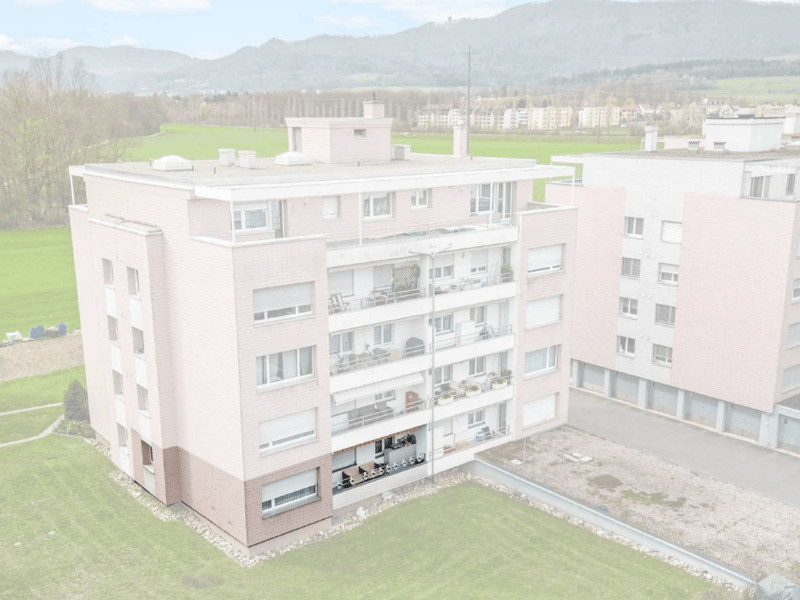 EINZIGARTIGE LAGE MIT POOL & AAREZUGANG (12)