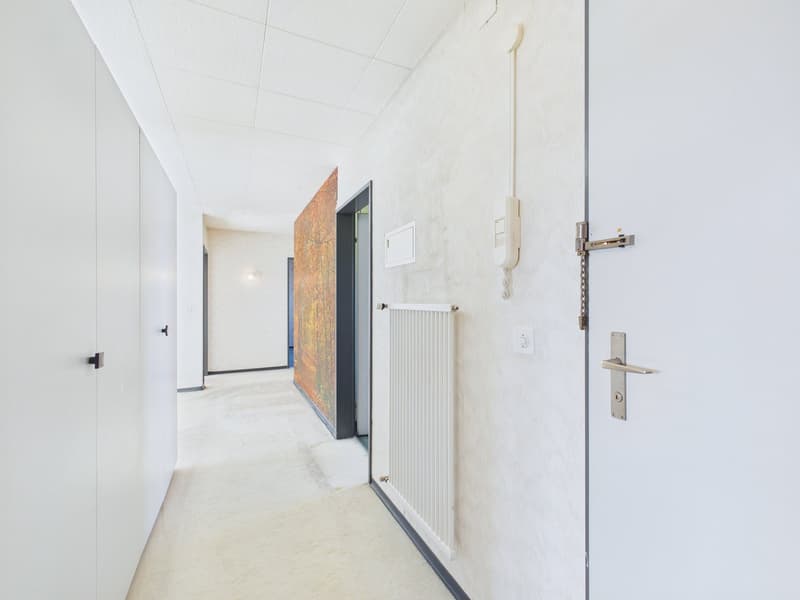 4.5-Zimmer-Wohnung mit Balkon, Garage und viel Gestaltungspotenzial (6)