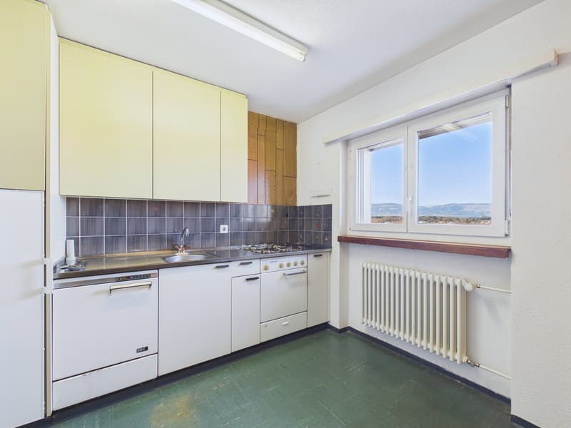 4.5-Zimmer-Wohnung mit Balkon, Garage und viel Gestaltungspotenzial (7)