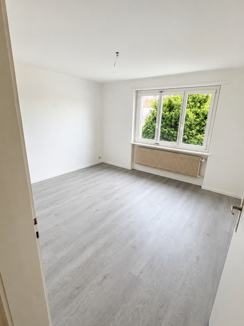 Helle 3.5-Zimmer-Wohnung mit Balkon in Pieterlen (4)