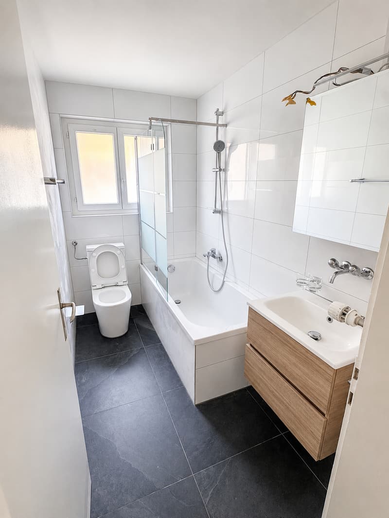 Helle 3.5-Zimmer-Wohnung mit Balkon in Pieterlen (3)