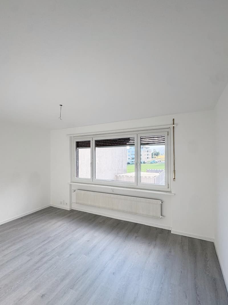 Helle 3.5-Zimmer-Wohnung mit Balkon in Pieterlen (7)