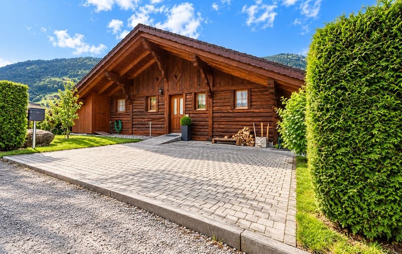 Chalet de caractère rénové - authenticité, volumes et proximité du village (6)