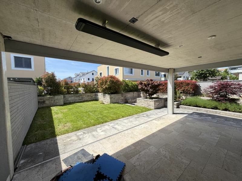 Hochwertiges 5.5-Zi.-DEFH mit gemütlichem Garten (4)