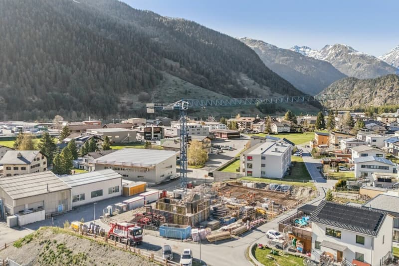 Viel Raum zum Leben - moderne 4.5-Zimmer-Wohnung in Zernez (5)