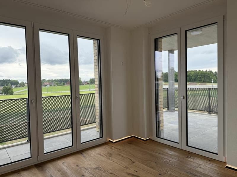 Ganz oben. Ganz frei. Ganz Zuhause - exklusive 3.5-Zi.-Attikawohnung in Berg (9)