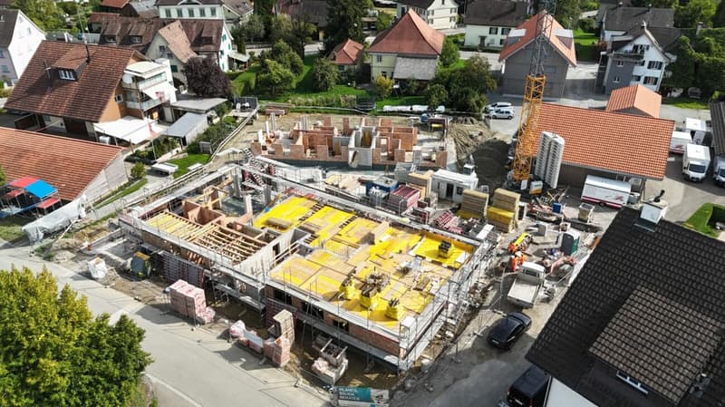 (A33) Grosszügige Dachwohnung mit Loggia (7)