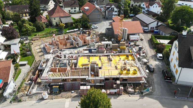 (B12) 3.5-Zi.-Wohnung mit 97.1 m2 und gut besonntem Balkon (6)