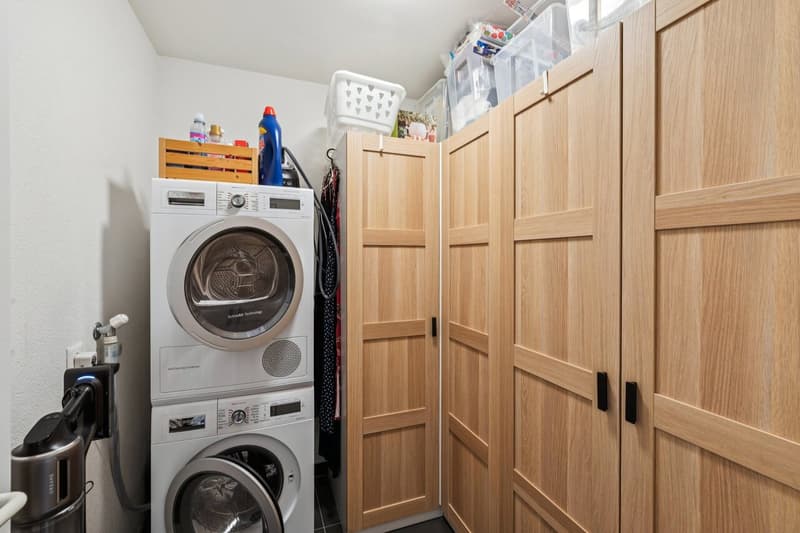 Lumineux appartement rénové avec soin et proche de tout - 1 parking (6)