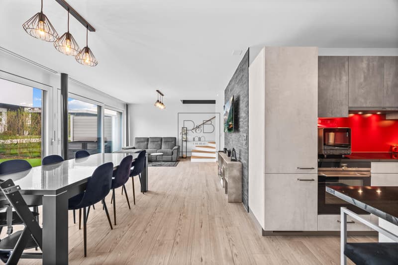 Belle maison contiguë sise à La Tour-de-Trême (5)