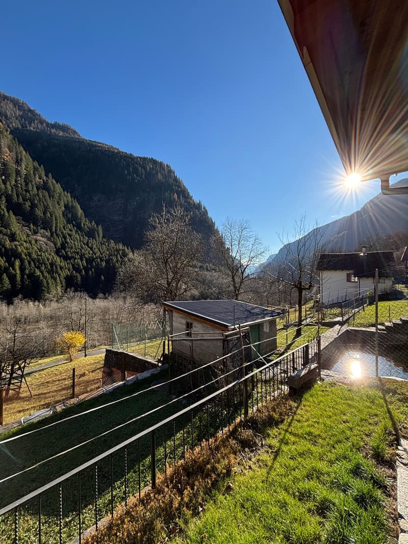 Freistehendes Haus im sonnigen Tal  Calanca, in Santa Domenica GR (33)