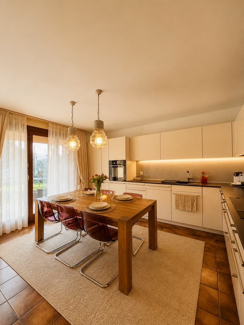 Casa unifamiliare di 6 locali aperta sui vigneti! (2)