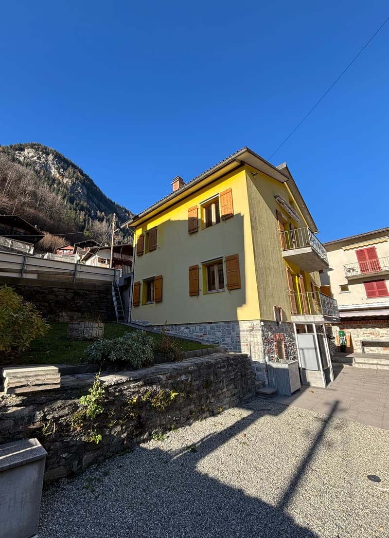 Casa tra luce e tranquillità nella valle di Calanca, a Santa Domenica (Calanca) (34)