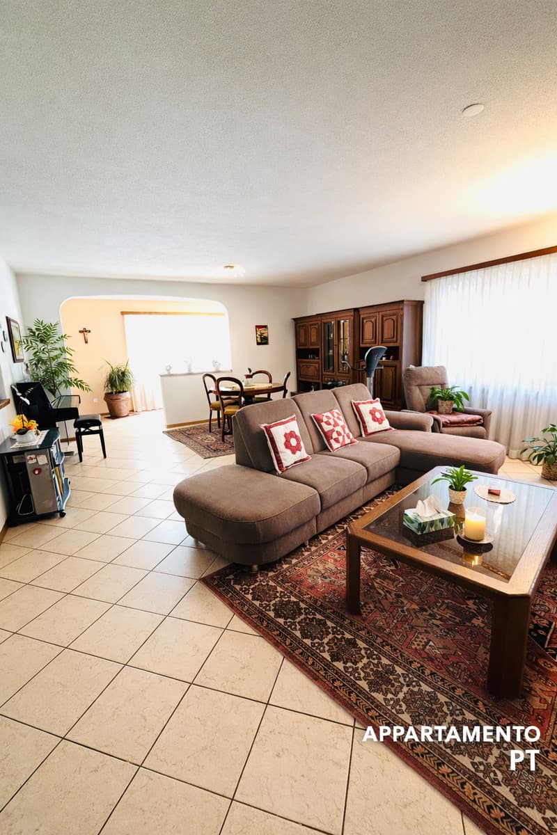 Casa bifamiliare immersa nel verde della campagna di Cama - Norantola (10)