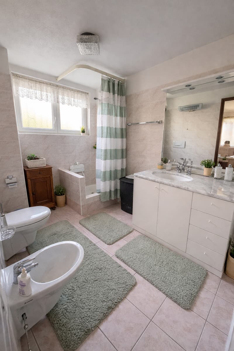 Casa bifamiliare immersa nel verde della campagna di Cama - Norantola (14)