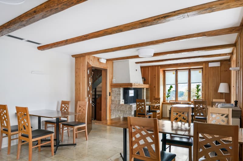 L'Auberge du Chasseur – Café-Restaurant à reprendre à Fenin (9)