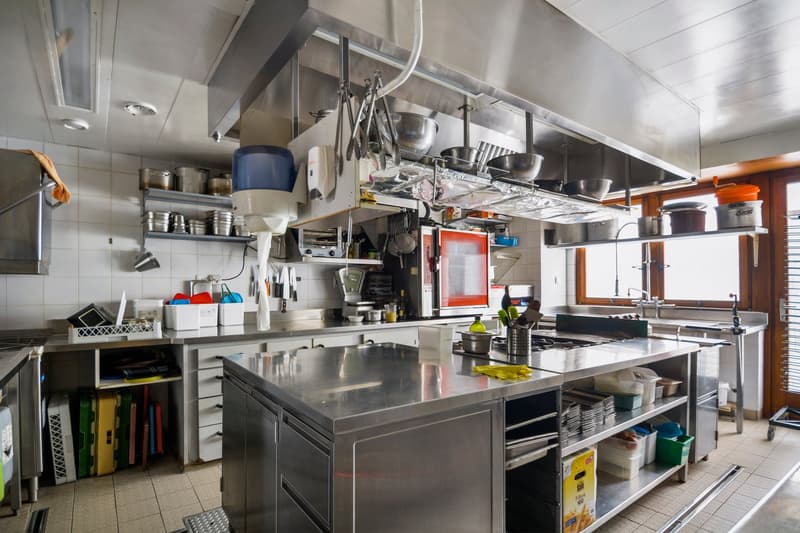 L'Auberge du Chasseur – Café-Restaurant à reprendre à Fenin (8)