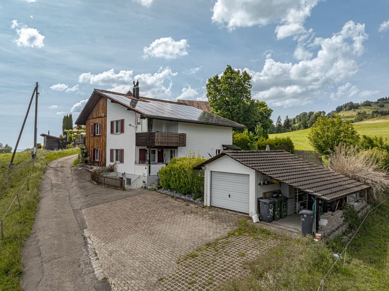 Freistehendes 8-Zimmer-Einfamilienhaus - unverbaubare Aussicht, 760 m² Grundstück & flexible Nutzung (17)