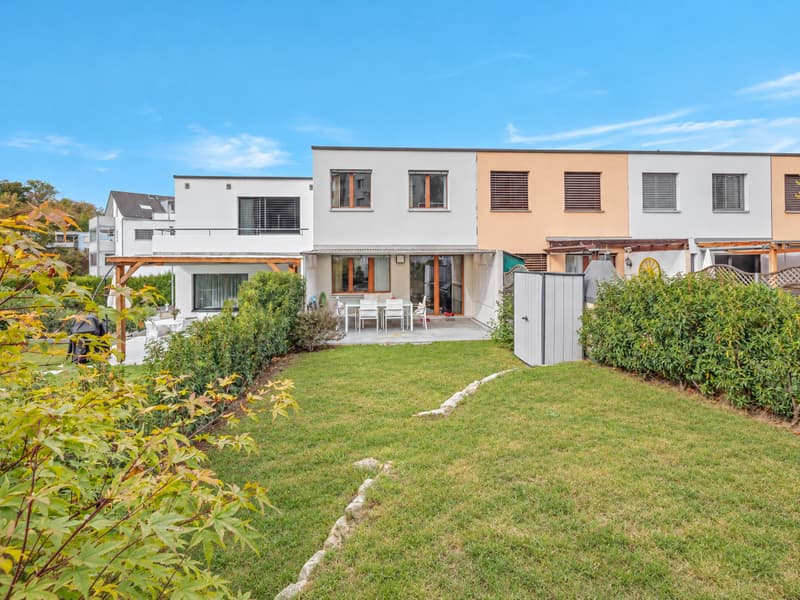 Familienglück mit Garten & Pool - modernisiertes, 4.5-Zimmer-Reihenhaus (1)