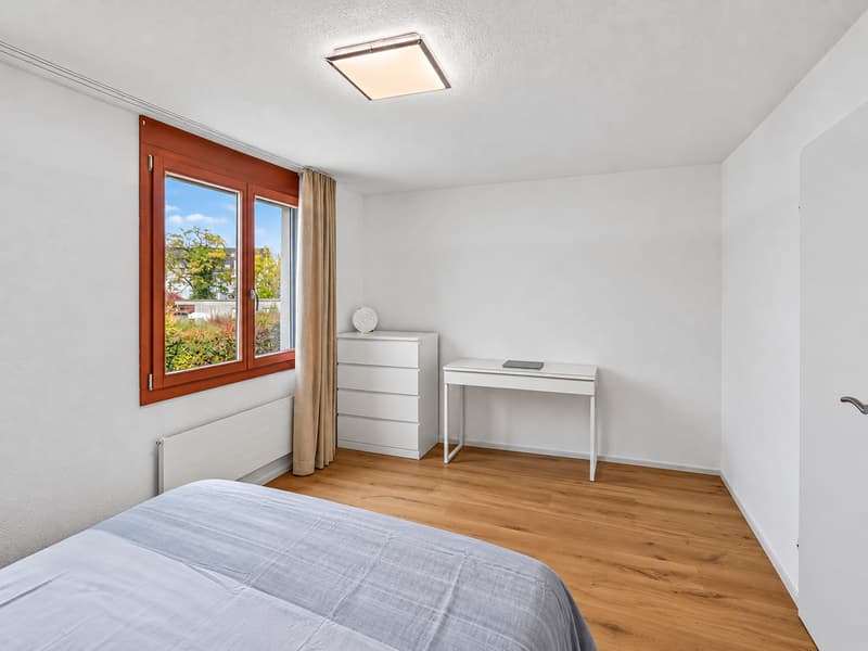 Familienglück mit Garten & Pool - modernisiertes, 4.5-Zimmer-Reihenhaus (11)