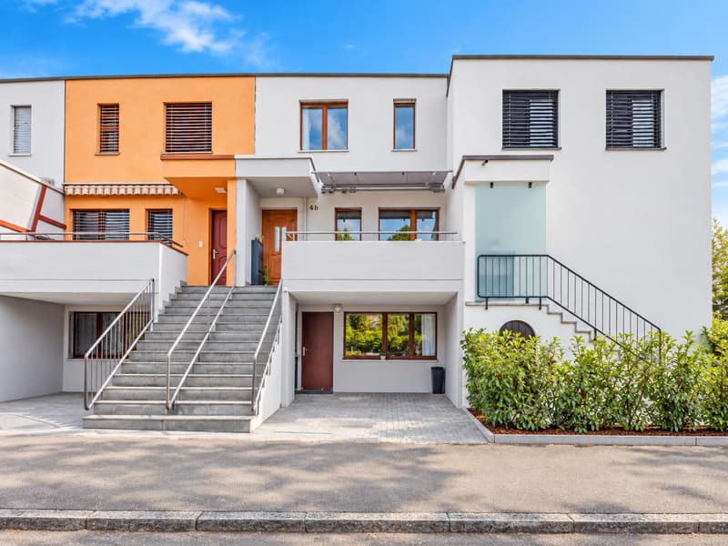 Familienglück mit Garten & Pool - modernisiertes, 4.5-Zimmer-Reihenhaus (5)