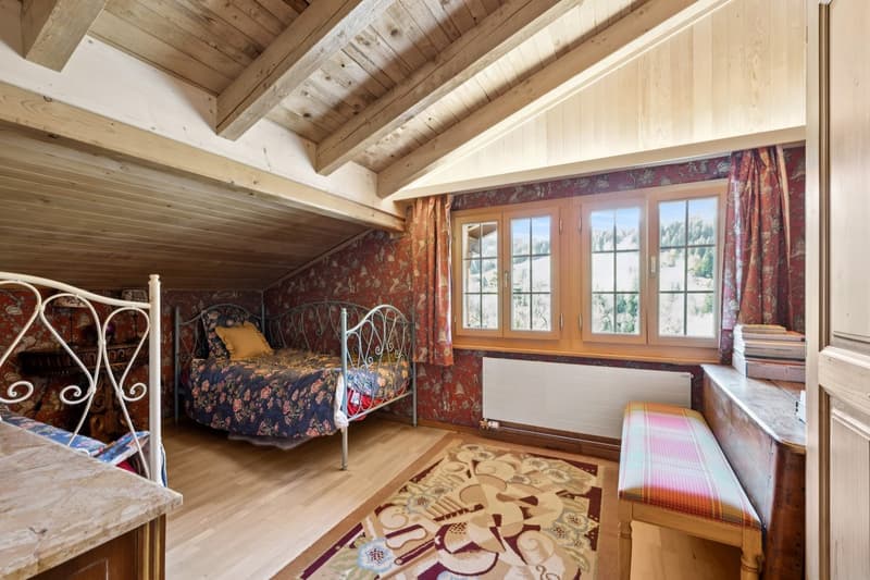 Une adresse privilégiée au coeur du village de Lauenen (10)