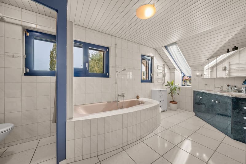 Salle de bain, étage