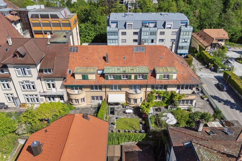 Fribourg - Maison de ville de 1932 avec jardin plein sud, à 500 m de la gare (12)