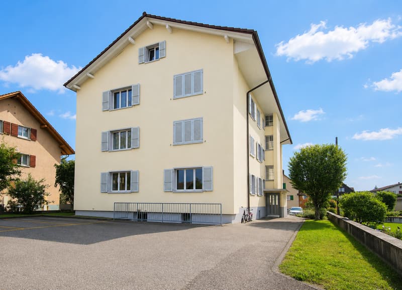 Äs gmüetlechs Deheime mit günstigerem Strom diräkt abem Dach (2)